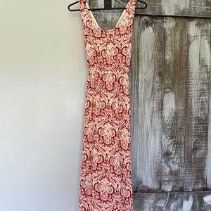 Adorable Maxie, light weight. Very comfy and cute.